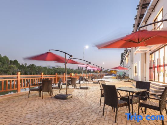 Шанхай: Rose Manor Hotel