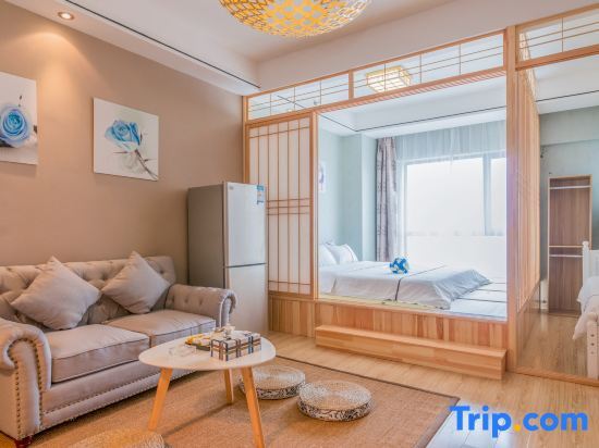 Шанхай: Shanghai Huayue Apartment (Jinshan Wanda Shop)