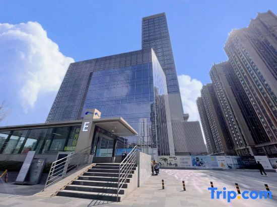 Чэнду: Meet the Creative Design Apartment (Zhonggang Plaza)