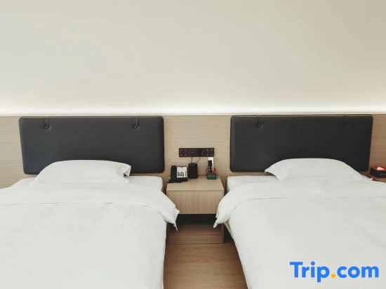 Чжоукоу: Kaiyuan Jinyue Hotel (Zhoukou Kaiyuan Wanda Plaza)