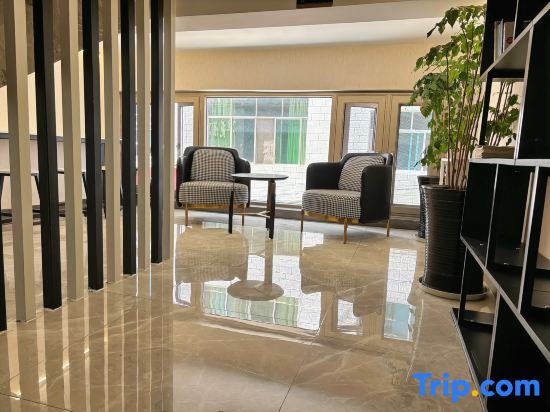 Мабай: Huayuan Hotel (Maguan County Government Anping Square Branch)