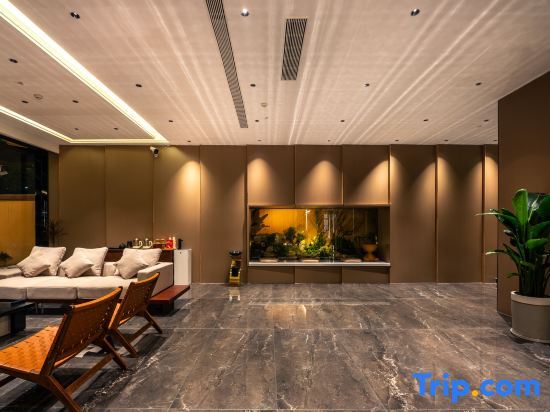 Баошань: Dachang Business Hotel (Baoshan Wuyue Plaza High-speed Railway Station)