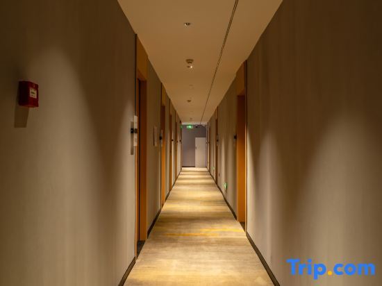 Баошань: Dachang Business Hotel (Baoshan Wuyue Plaza High-speed Railway Station)