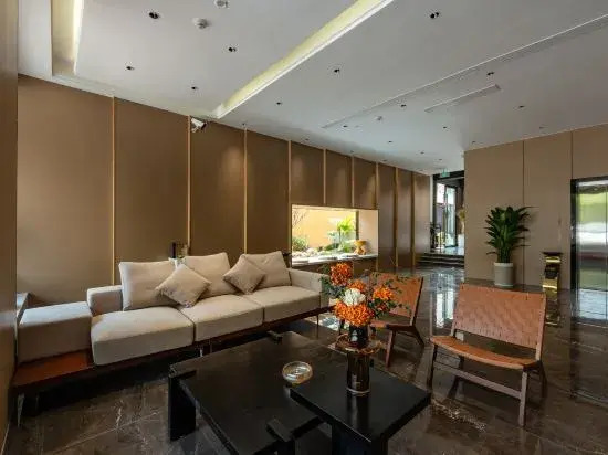 Баошань: Dachang Business Hotel (Baoshan Wuyue Plaza High-speed Railway Station)