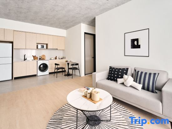 Шанхай: baseLITE-CHANGLIN Serviced Apartment