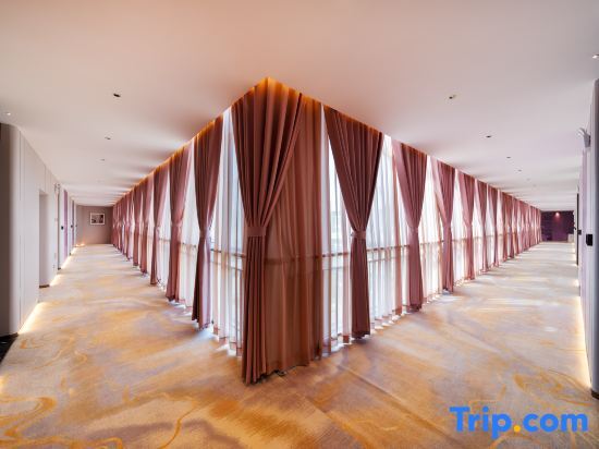 Шанцю: Yucheng Mulan Lake Garden Hotel (Yucheng County Government Store)