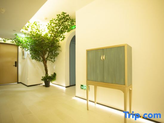 Тайюань: One House Space Art Hotel (Taiyuan Jinyang Lake Red Lantern Stadium)