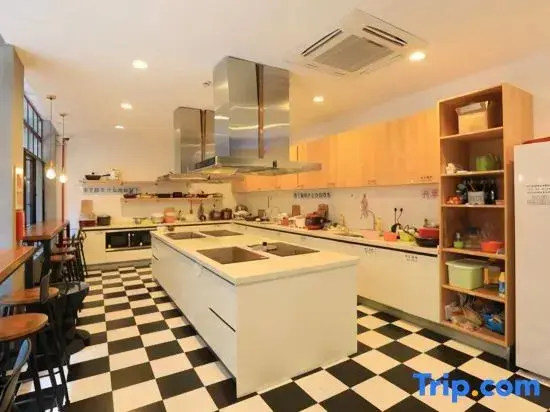 Шицзячжуан: Home Inn Plus Select Hotel (Shijiazhuang Luquan Shangzhuang Longquan Ancient Town Store)