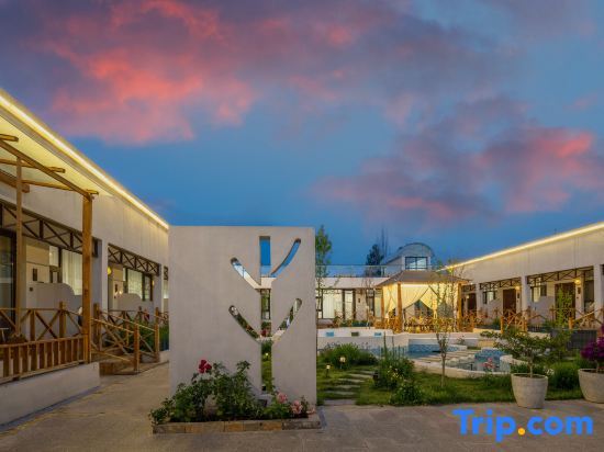 Кюнес: Nalati Night Angelica Homestay (Nalati Grassland)