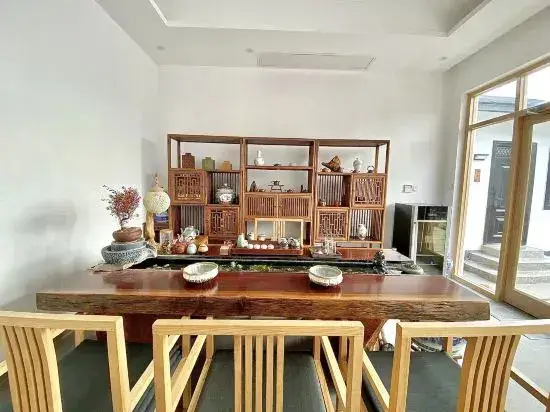 Тяньцзинь: Tianjin Qingju Sanshe