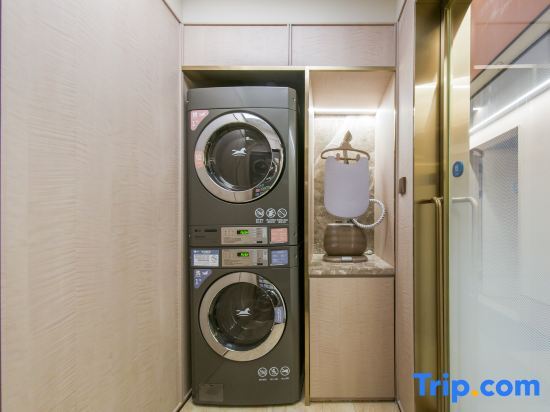Шанхай: Hanting Express (Shanghai Jing'an Temple Zhenning Road Branch)