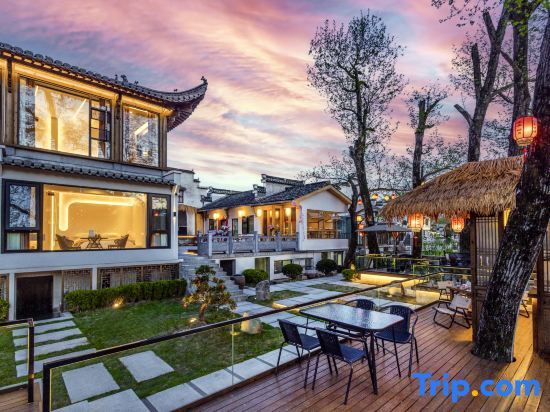 Hongcun Xiyun Yingyue Holiday Select Intelligent High-end Designer Homestay — фото 1