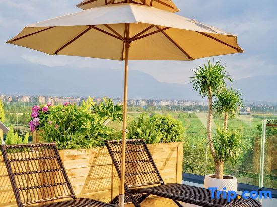 Юйси: Fuxian Lake Xiake Yunqi Homestay