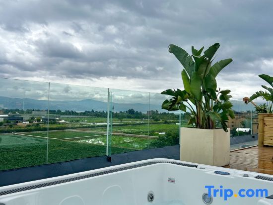 Юйси: Fuxian Lake Xiake Yunqi Homestay