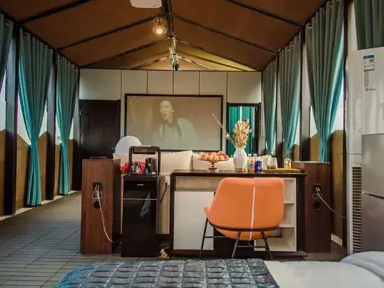 Чжунвэй: Enjoy the Starry and Desert Scenery Hotel