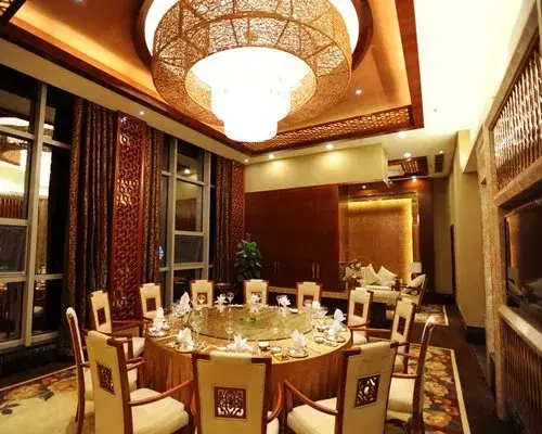 Баошань: Empark Grand Hotel Tengchong - 3 Nights, Yunnan, China