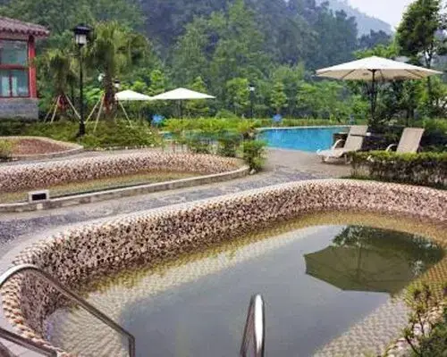 Чэнду: Taoyuan Hotspring International Hotel - 4 Nights, Chengdu, China