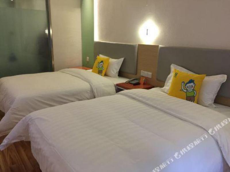 Кандин: 7 Days Hotel (Kangding Xinduqiao)