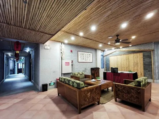 Xiangxi Hostel (Longmen Branch 2) — фото 1
