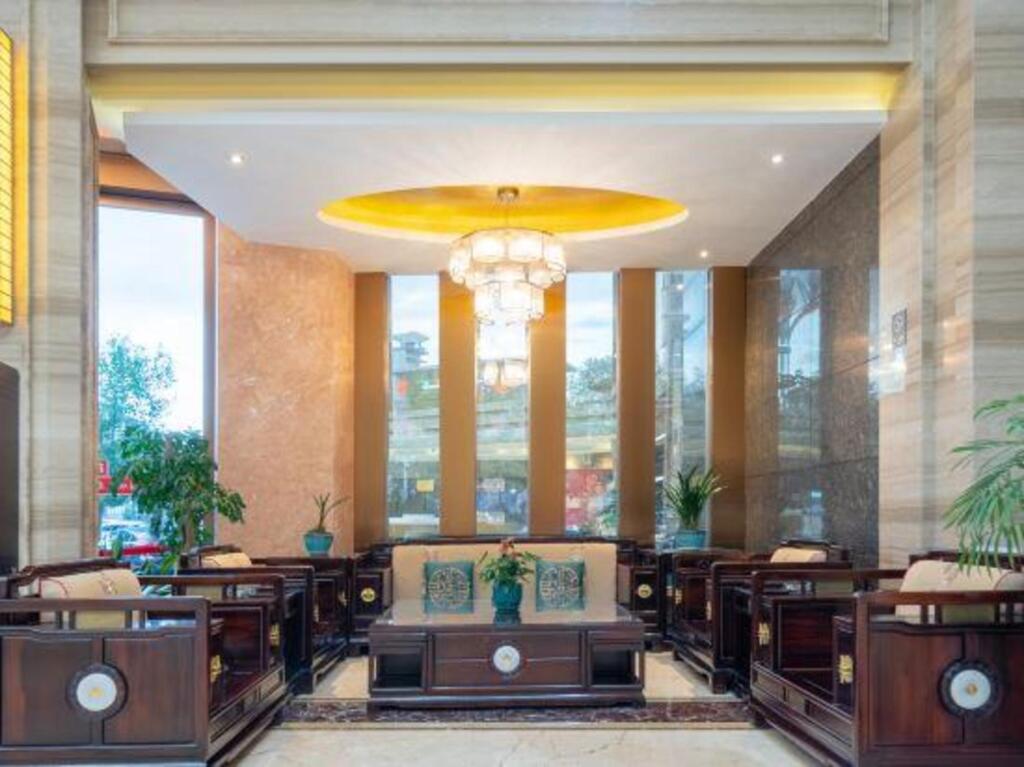 Fusion International Hotel — фото 1