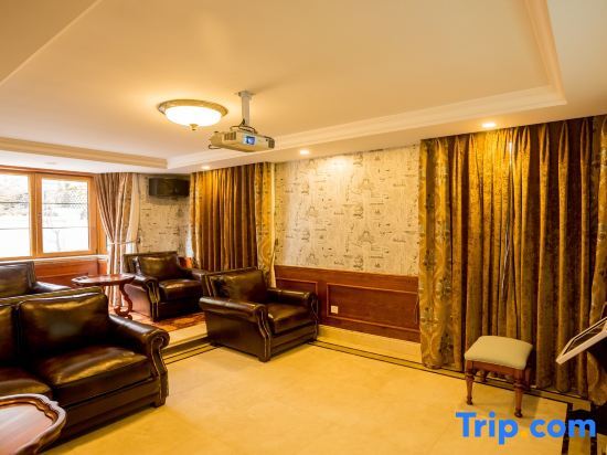Циндао: Casa Lucardo Golf Villa