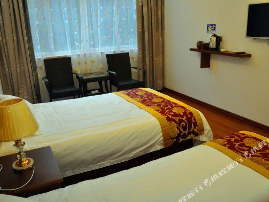 Вэньчжоу: Coloroom Inn (Yongjia Longwantan Scenic Area)
