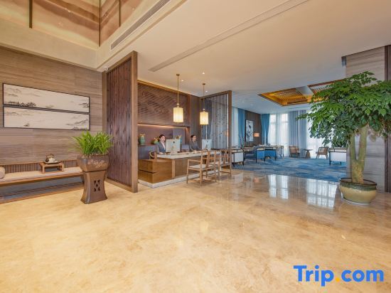 Хучжоу: Sublimation Lakeside Night Park Junting Hotel