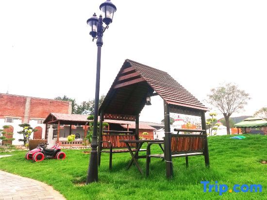 Пекин: Beijing Badaling Lipao Gardening Town B&B Resort