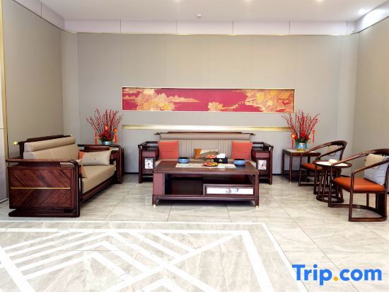Мейчжу: Royal Hot Spring Theme Inn