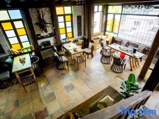 Джиангме: Shijian Story Hostel