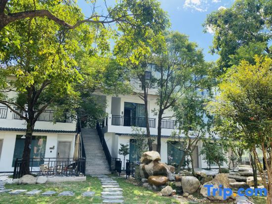 Luofu Mountain Fengguyuan Streamside Homestay — фото 1