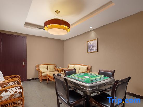 Дали: Yulongwan Hotel