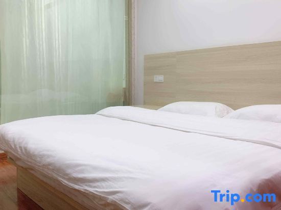 Цзясинь: Pinghu Hongdu Hotel
