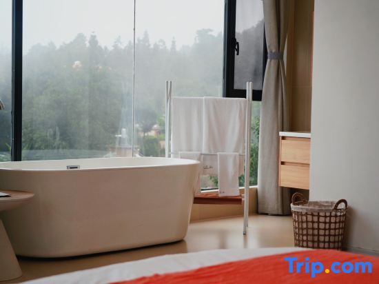 Гетаожай: First Seeing the Far Mountain Natuae Senjun Yunhai Concept Homestay