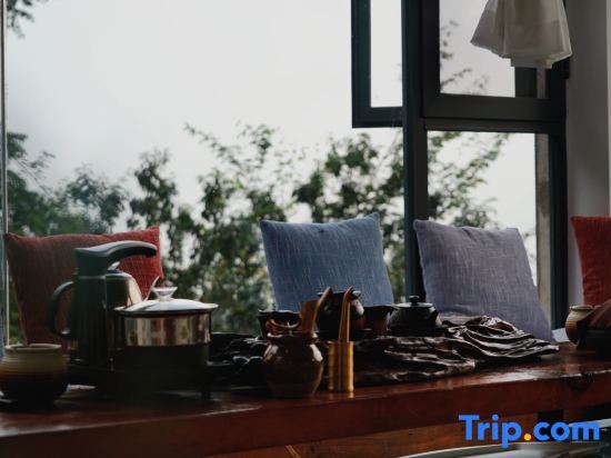 Гетаожай: First Seeing the Far Mountain Natuae Senjun Yunhai Concept Homestay