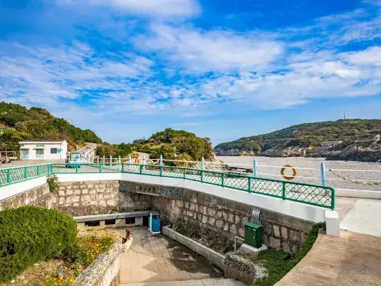 Чжоушань: Wave inn Baisha