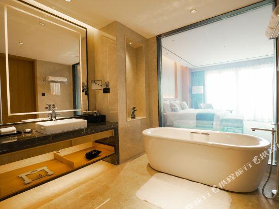 Наньтун: Howard Johnson Glory Plaza Qidong
