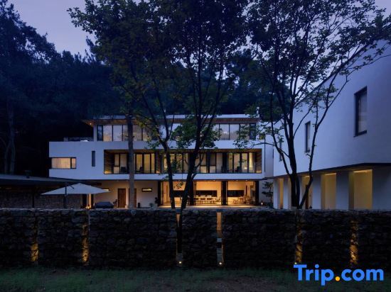 Ханчжоу: Qiandai Shanju Holiday Hotel (Jingshan)