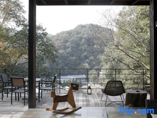 Ханчжоу: Qiandai Shanju Holiday Hotel (Jingshan)
