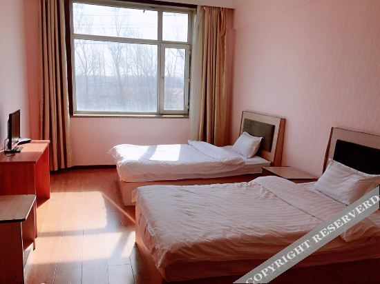 Чанчунь: Grand Holiday Inn (Changchun Longjia airport high speed railway station)