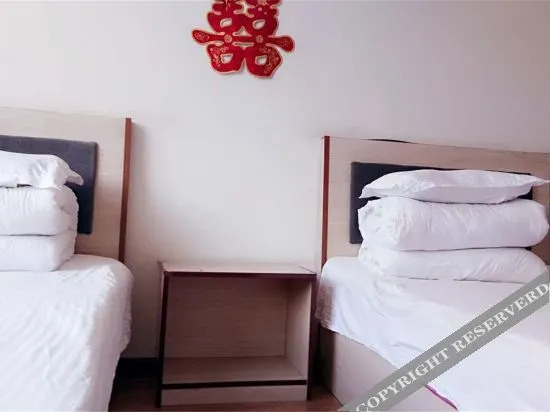 Чанчунь: Grand Holiday Inn (Changchun Longjia airport high speed railway station)