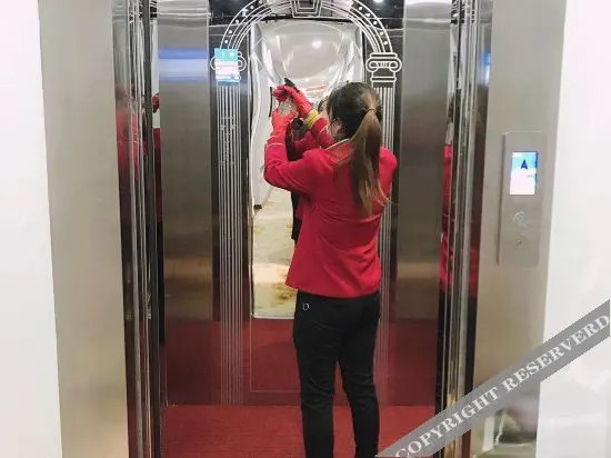 Чанчунь: Grand Holiday Inn (Changchun Longjia airport high speed railway station)