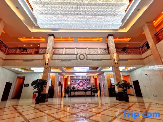 Ичан: Longshan Garden Hotel