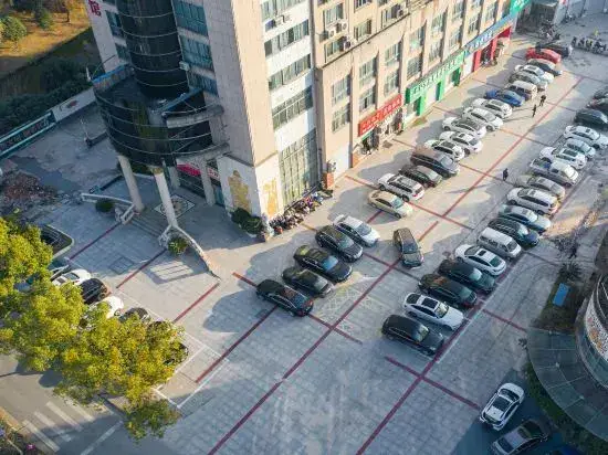 Цзиньхуа: Asia-American Hotel (Dabuhe Light Rail Station)