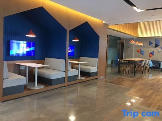 Цзясинь: Holiday Inn Express (Pinghu Economic Development Zone)