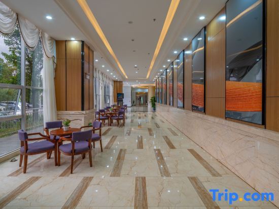 Куньмин: Days Inn Wyndham Yunxiao (Kunming South High-speed Railway Station)