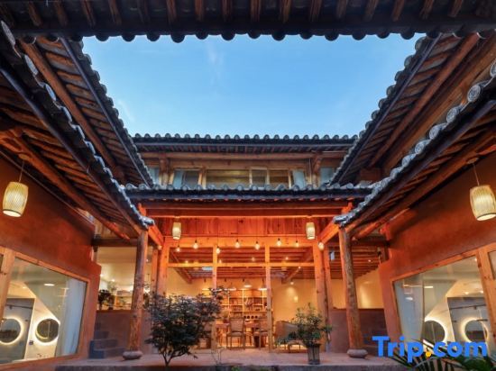Дали: Daqingshu Inn