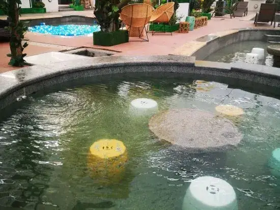 Жичжао: Yungu Xiangjiju Hot Spring Holiday Hotel