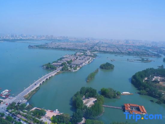 Лиаоченг: Blue  Horizon   Jun  Hua   Hotel