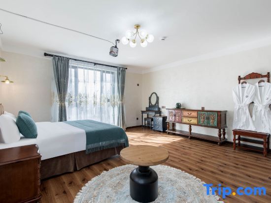 Инин: Shiheyuanfang Homestay